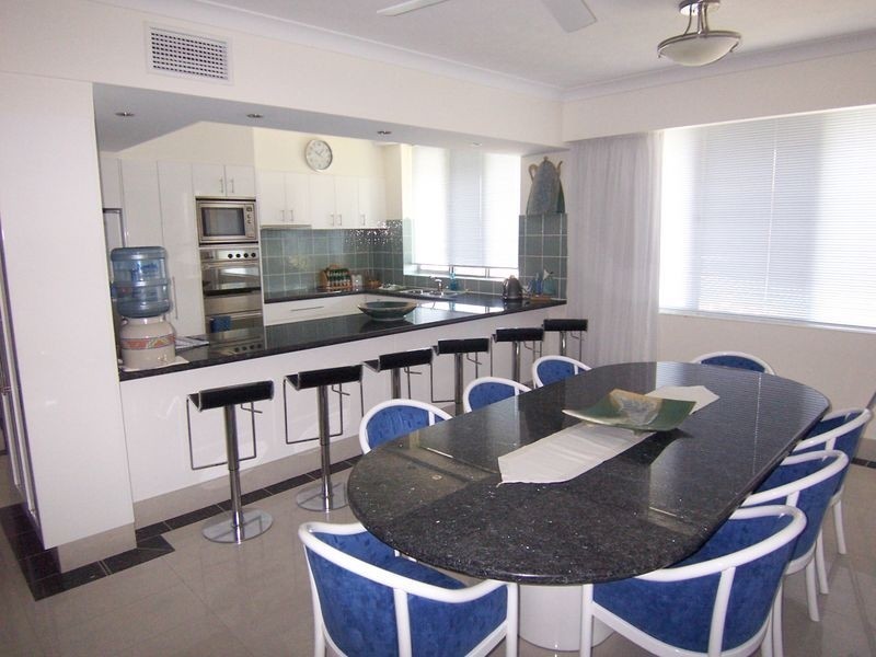 Unit 5 Yacht Harbour Tower, Hamilton Island QLD 4803