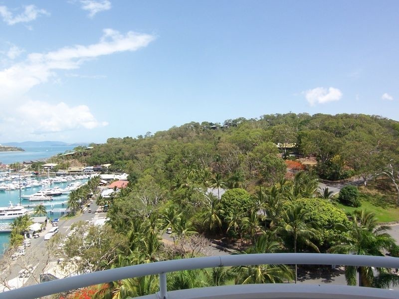 Unit 5 Yacht Harbour Tower, Hamilton Island QLD 4803