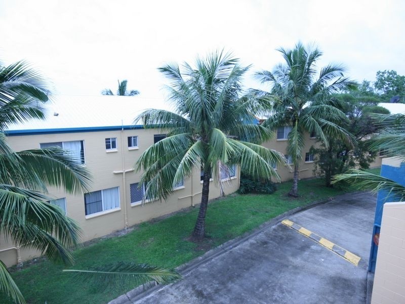 11/3 Eshelby Drive, Cannonvale QLD 4802