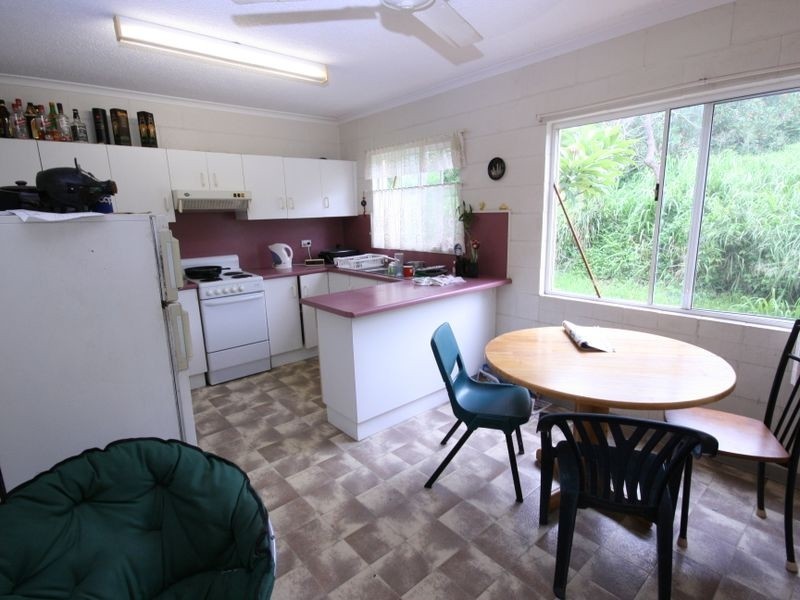 11/3 Eshelby Drive, Cannonvale QLD 4802