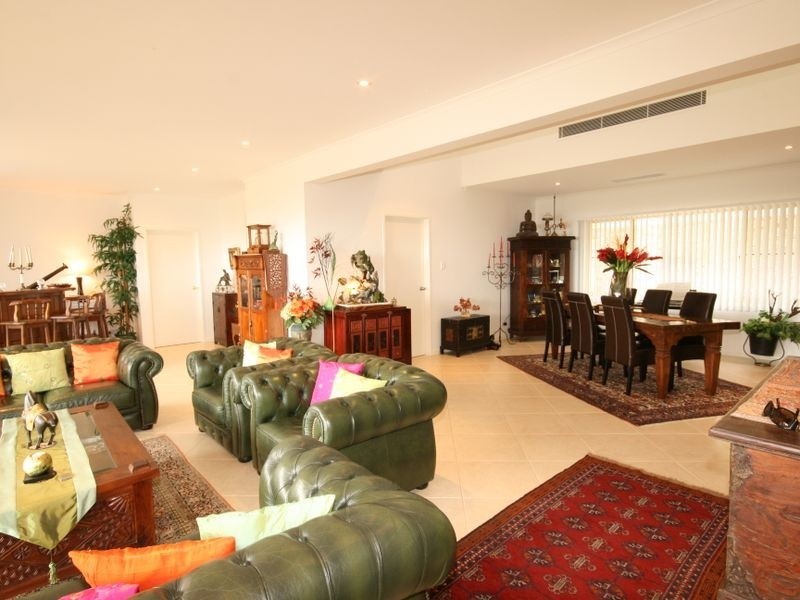 4 Airlie Crescent, Airlie Beach QLD 4802