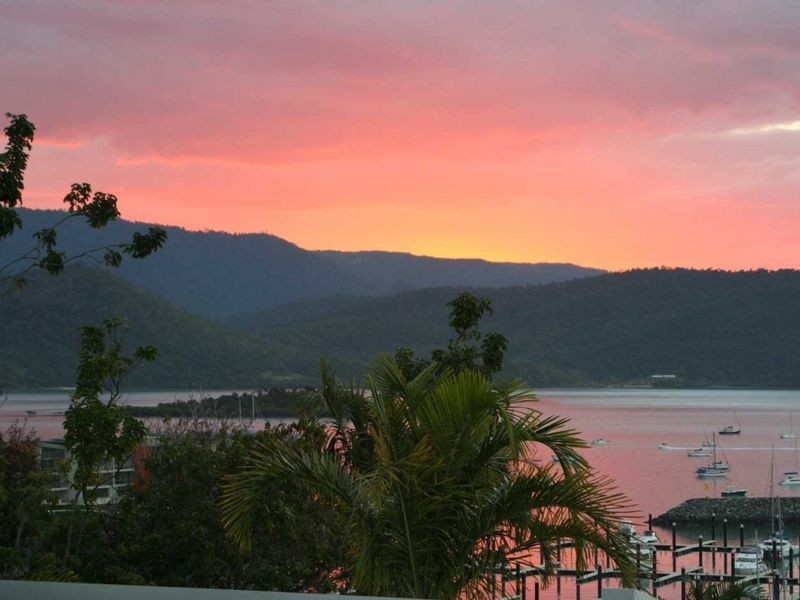 4 Airlie Crescent, Airlie Beach QLD 4802