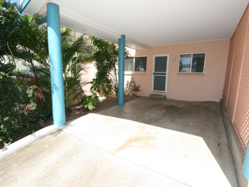 2/5 Eshelby Drive, Cannonvale QLD 4802