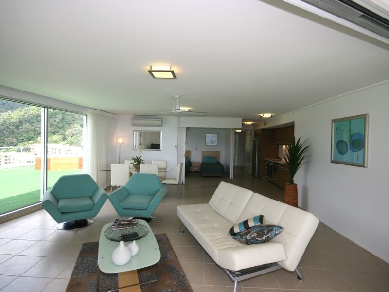 13 a & b/18 Seaview Drive, Airlie Beach QLD 4802