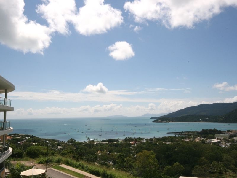 13 a & b/18 Seaview Drive, Airlie Beach QLD 4802