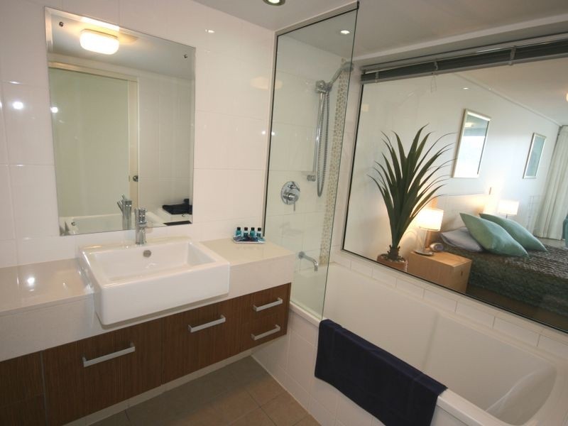 13 a & b/18 Seaview Drive, Airlie Beach QLD 4802