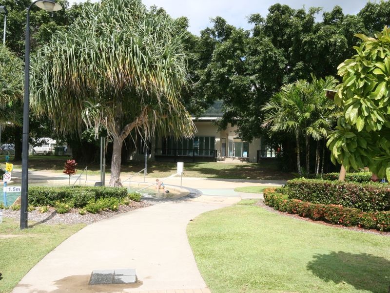 263/265 Shute Harbour Road, Airlie Beach QLD 4802