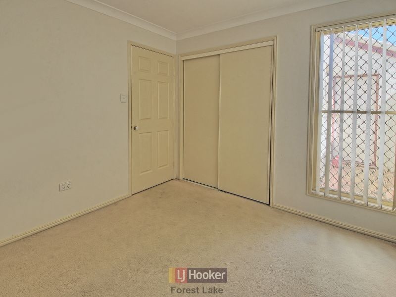10 Sherwood Place, Forest Lake QLD 4078