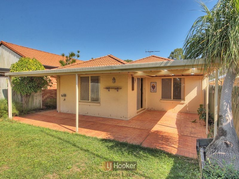 10 Sherwood Place, Forest Lake QLD 4078