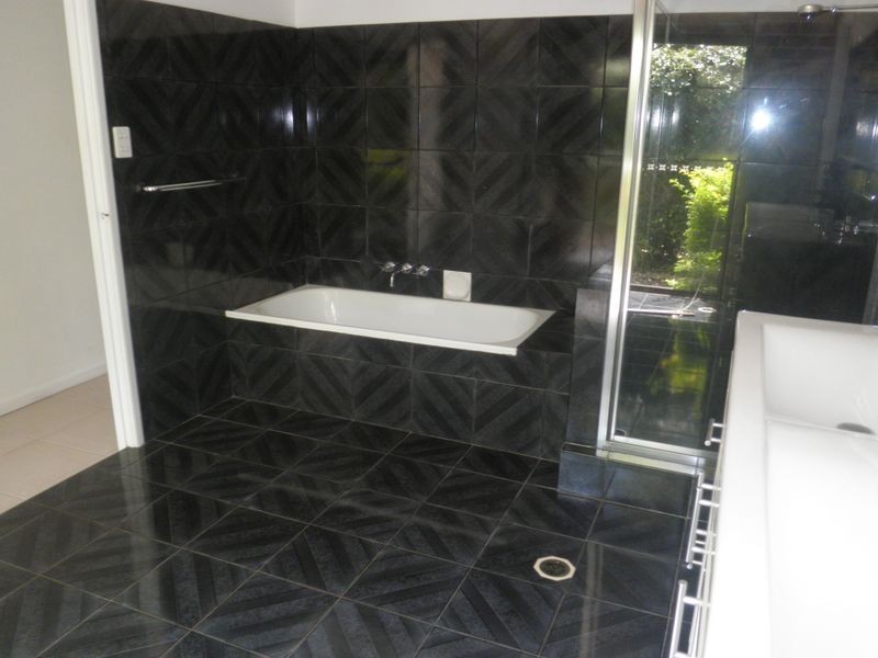 62 Ritchie Road, Pallara QLD 4110