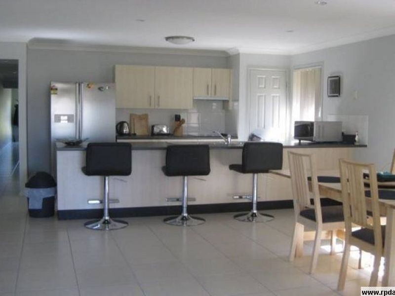 3 Solea Close, Forest Lake QLD 4078