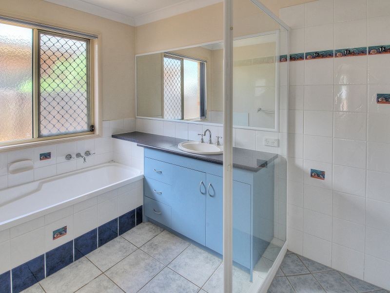 18 Kondalilla Parade, Forest Lake QLD 4078