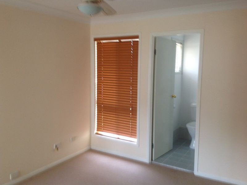 19 Regents Circuit, Forest Lake QLD 4078