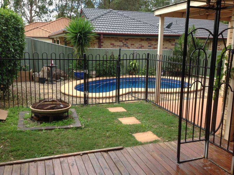 19 Regents Circuit, Forest Lake QLD 4078