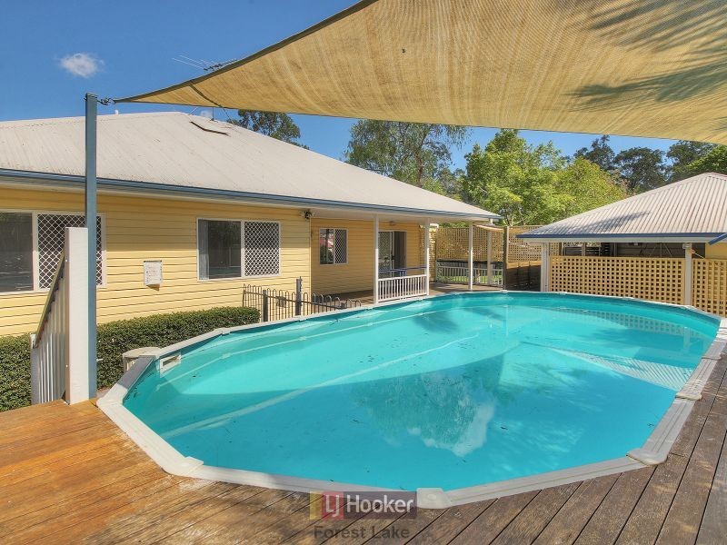 18 Amara Crescent, Forest Lake QLD 4078