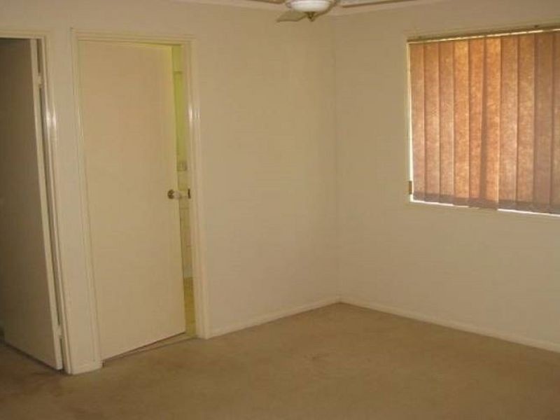 2 Selwyn Close, Forest Lake QLD 4078