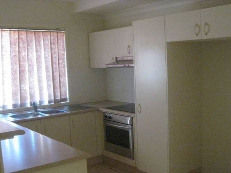 2 Selwyn Close, Forest Lake QLD 4078