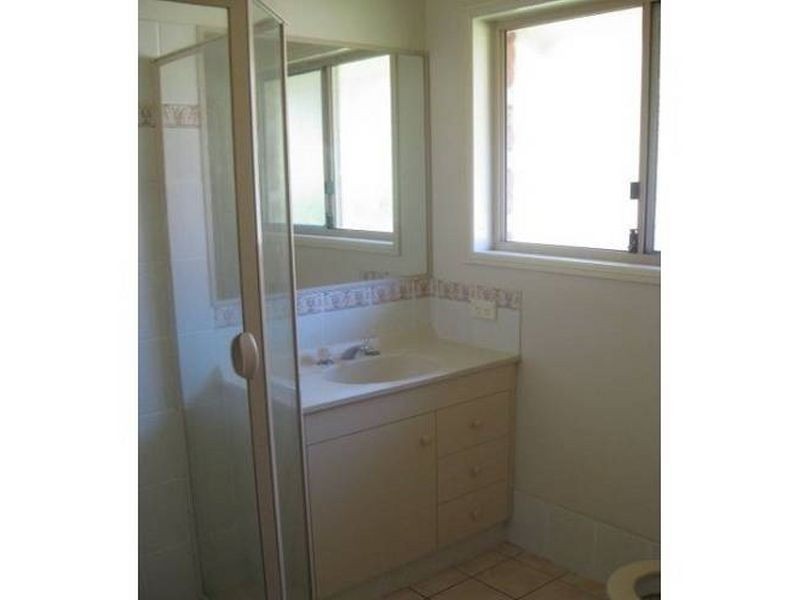 2 Selwyn Close, Forest Lake QLD 4078