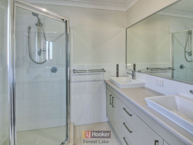 14 The Avenue, Heathwood QLD 4110