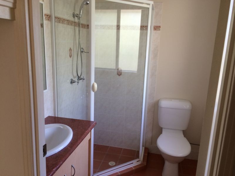 8/7 Glorious Way, Forest Lake QLD 4078