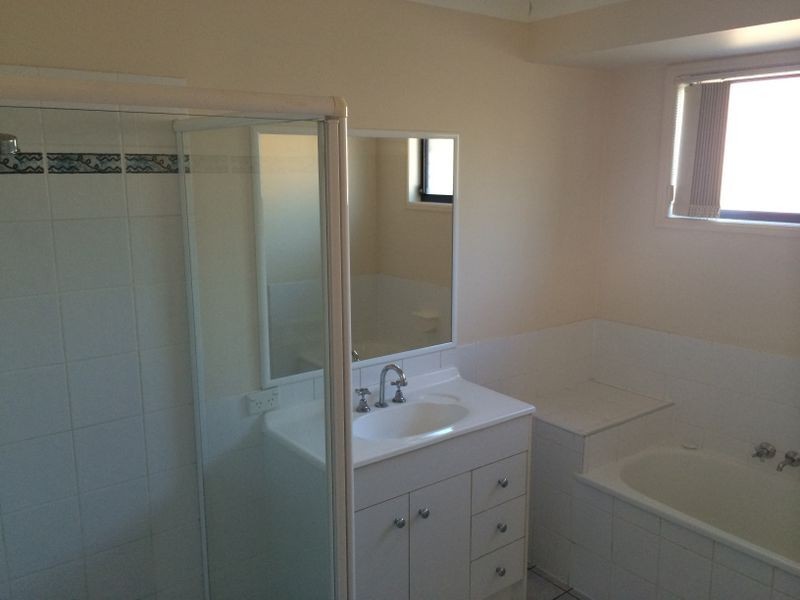 62 Broadleaf Parade, Redbank QLD 4301