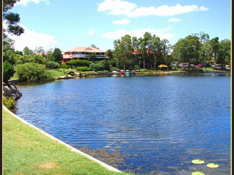 4 Sherwood Place, Forest Lake QLD 4078