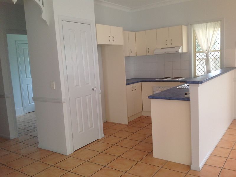 2 Moran Crescent, Forest Lake QLD 4078