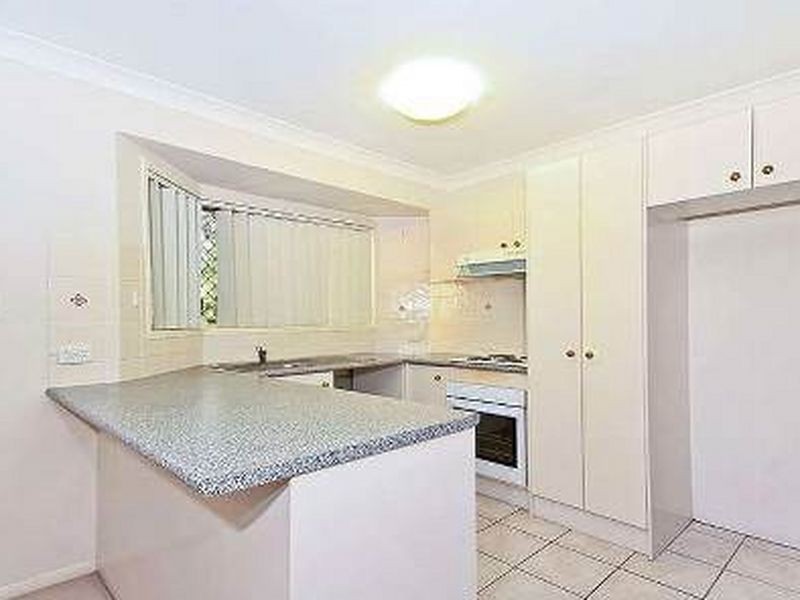 4/10 Mawson Place, Forest Lake QLD 4078