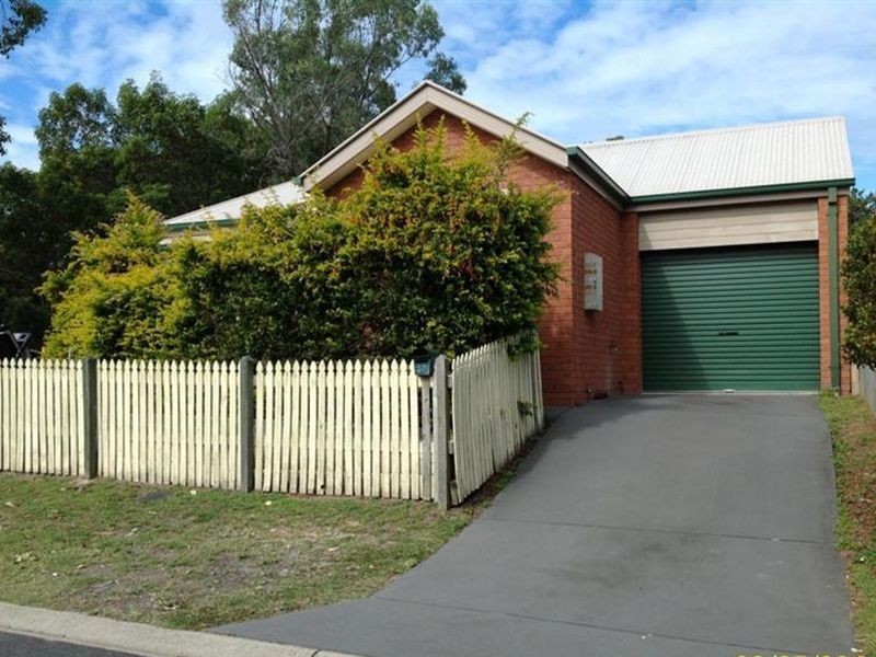 37 Simpson Way, Forest Lake QLD 4078