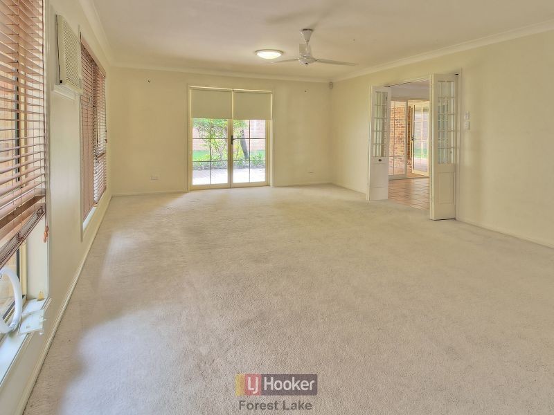 13 Seabrook Crescent, Forest Lake QLD 4078
