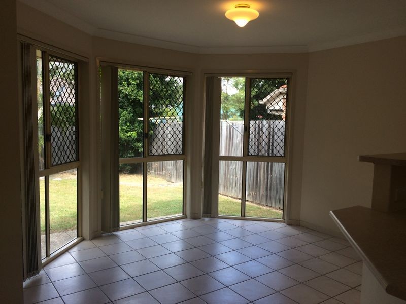 14 Glasshouse Crescent, Forest Lake QLD 4078