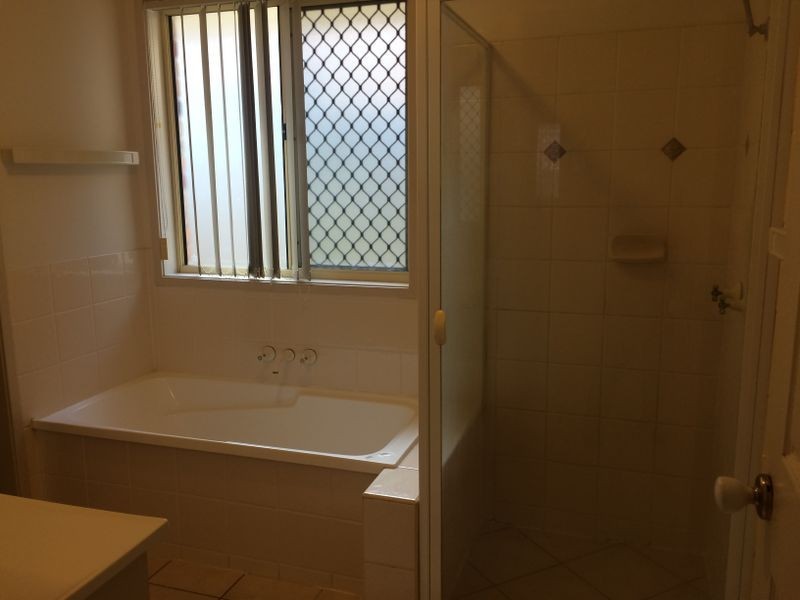 14 Glasshouse Crescent, Forest Lake QLD 4078