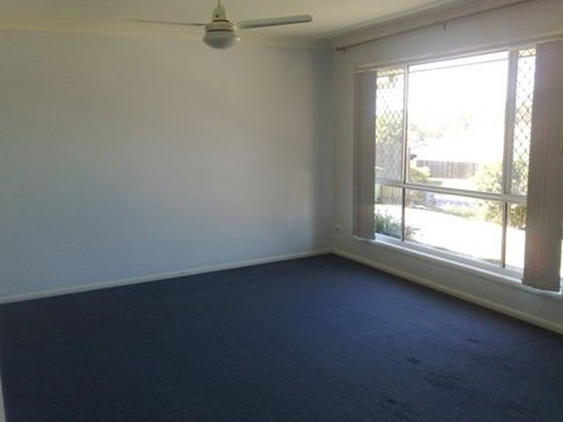 9 Windsor Court, Deebing Heights QLD 4306