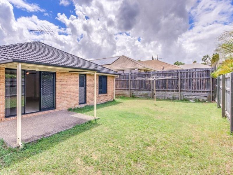 90 Sanctuary Drive, Forest Lake QLD 4078