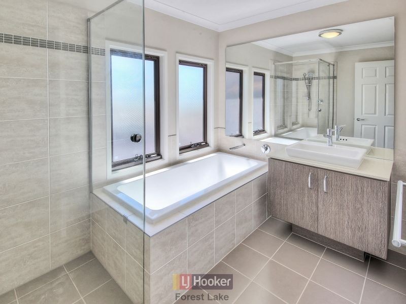 53 Messara Circuit, Durack QLD 4077