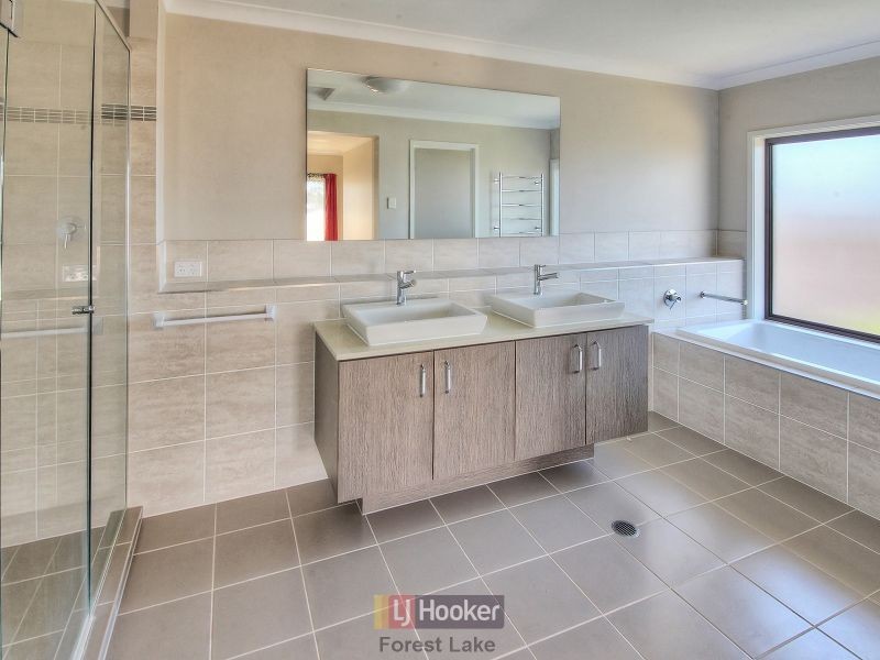 53 Messara Circuit, Durack QLD 4077