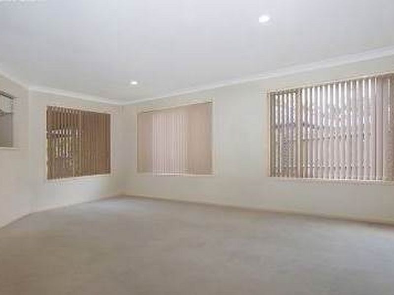 34 Huon Place, Forest Lake QLD 4078