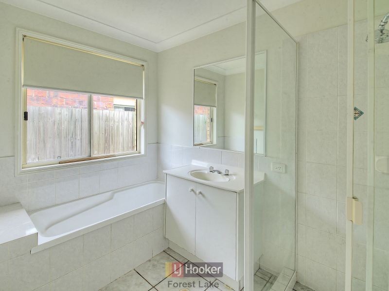 79 Brooklands Circuit, Forest Lake QLD 4078