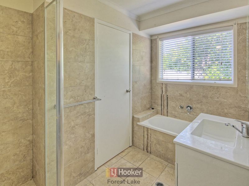 14 Brushtail Crescent, Doolandella QLD 4077