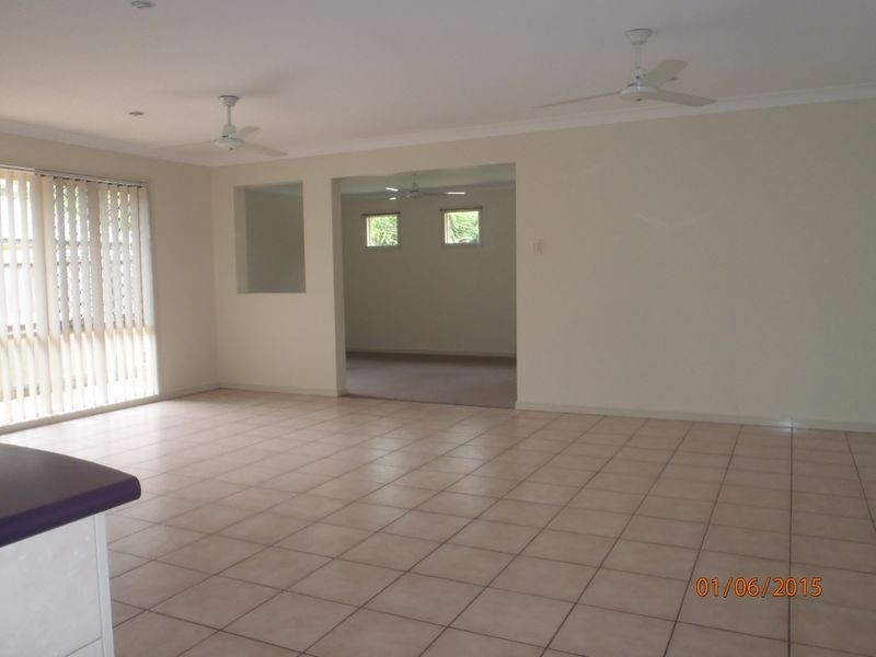 19 Bullen Circuit, Forest Lake QLD 4078