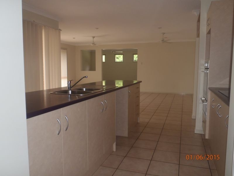 19 Bullen Circuit, Forest Lake QLD 4078