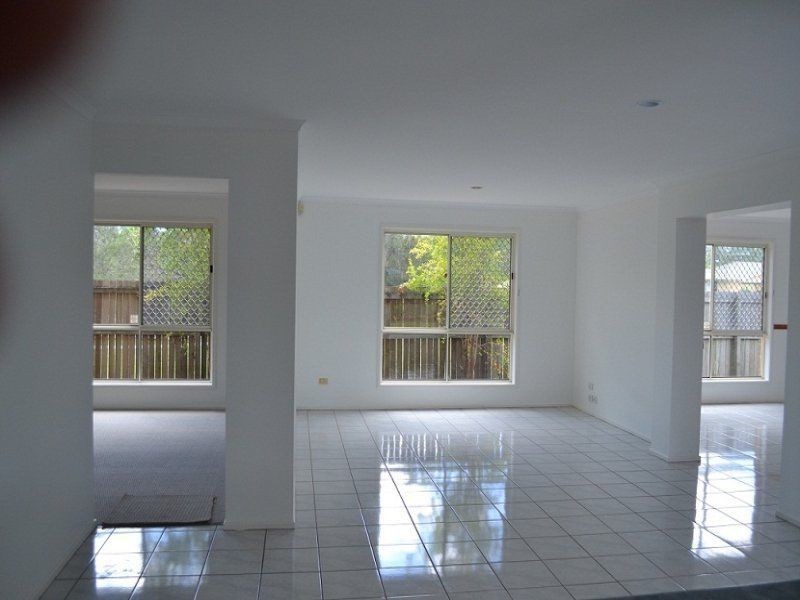 101 Glenfield Street, Parkinson QLD 4115