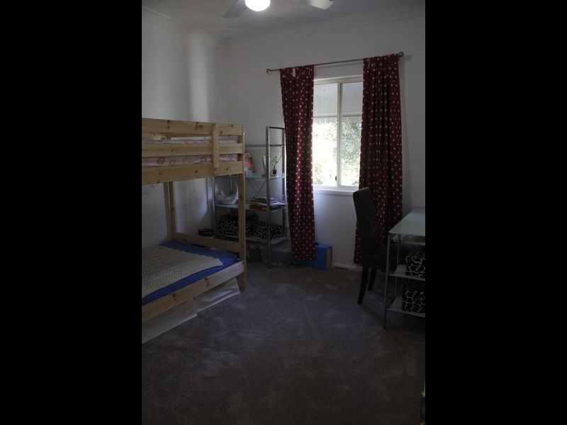 2 Cambridge Crescent, Forest Lake QLD 4078
