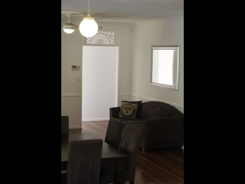 2 Cambridge Crescent, Forest Lake QLD 4078