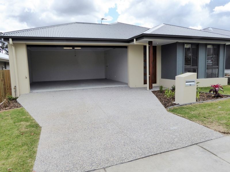 19 Kent Street, Heathwood QLD 4110