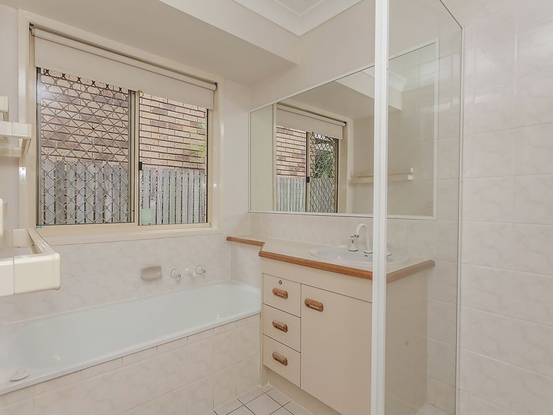 11 Cressbrook Street, Forest Lake QLD 4078