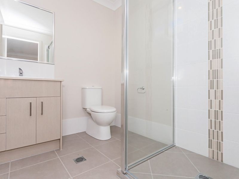 68 The Avenue, Heathwood QLD 4110