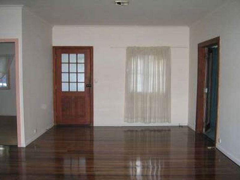 73 Irwin Terrace, Oxley QLD 4075