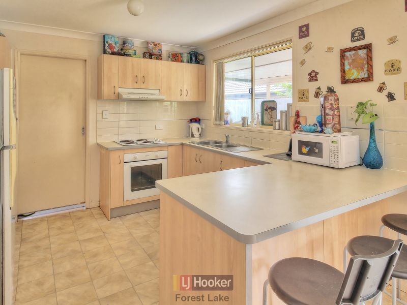 35 Broadleaf Parade, Redbank QLD 4301