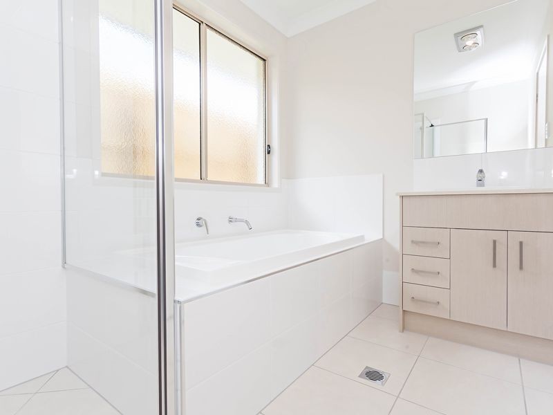 2 Balmain Street, Heathwood QLD 4110